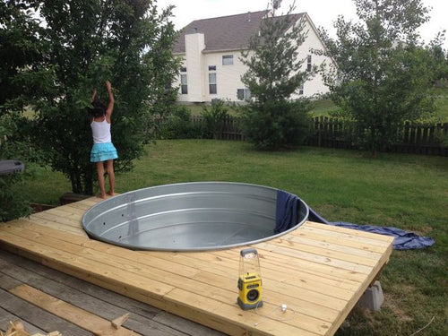 STOCK TANK ROUND 6 FT.